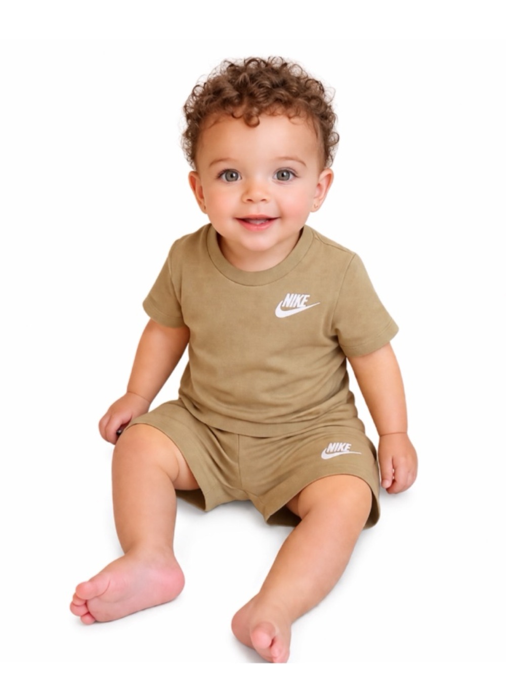 🚩SALE Nike Baby Two-Piece beige shorts set size 12 months